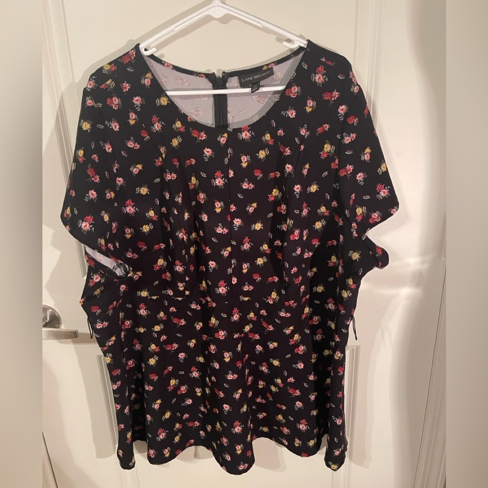 Lane Bryant Black Floral Short Sleeve Tunic